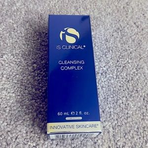 iS Clinical Cleansing Complex